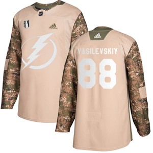 Youth Tampa Bay Lightning Andrei Vasilevskiy Adidas Authentic Veterans Day Practice 2022 Stanley Cup Final Jersey - Camo